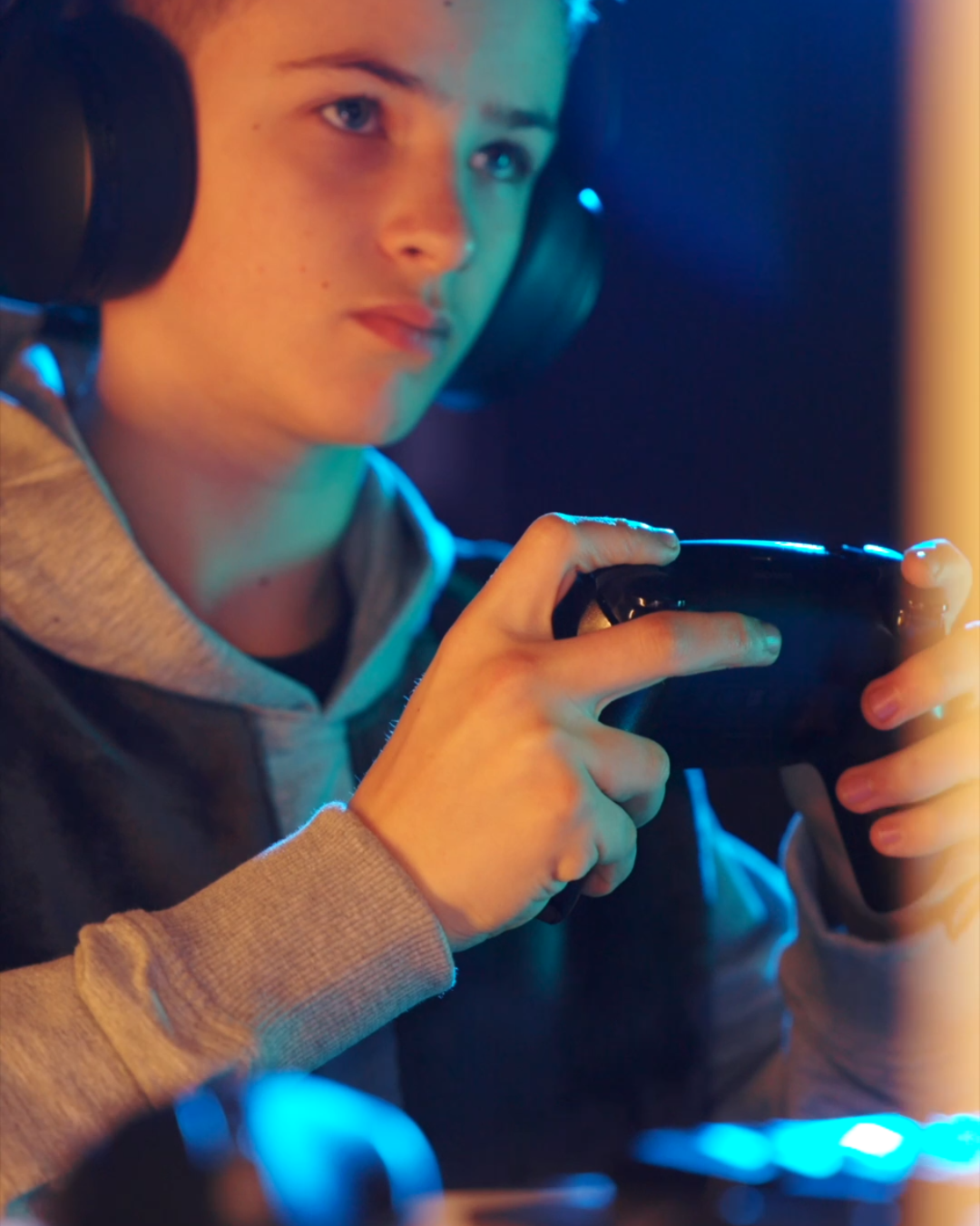 SWHD - GAMER HOODIE - GREY EDITION